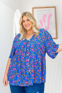 Proud Poppy Clothing Tiggy Peak Top in Winter Blooms WinterBlooms Fashion