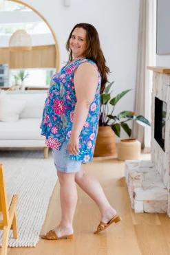 Proud Poppy Clothing Dannie Top in Paisley Floral PaisleyFloral Hot