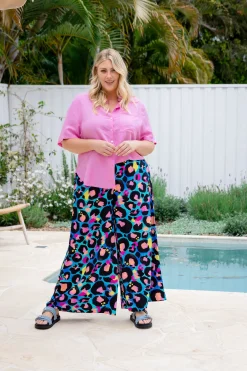 Proud Poppy Clothing Larsa Pants in Kasey Leopard by Kasey Rainbow New