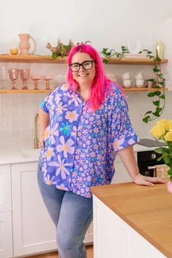 Proud Poppy Clothing Tammin Shirt in Lilac Daisies Online