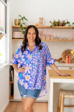 Proud Poppy Clothing Tammin Shirt in Lilac Daisies Online