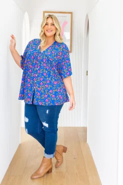 Proud Poppy Clothing Tiggy Peak Top in Winter Blooms WinterBlooms Fashion